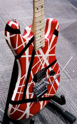 Store Special Product - EVH - Striped Series 5150 Guitar - R/B/W